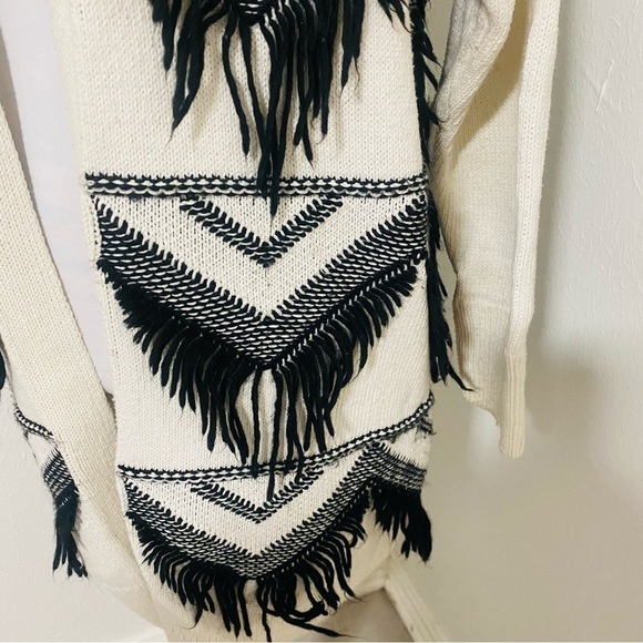 Mango Casual Textured Long Sleeve Cardigan Aztec Yarn Fringe All Over XXS/XS - Picture 4 of 7